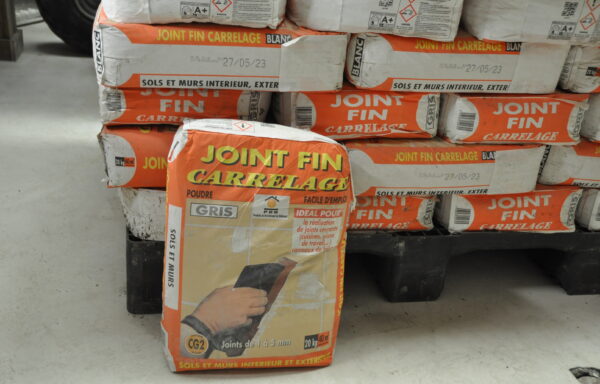 Joint fin de carrelage