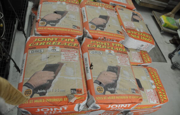 Joint fin de carrelage