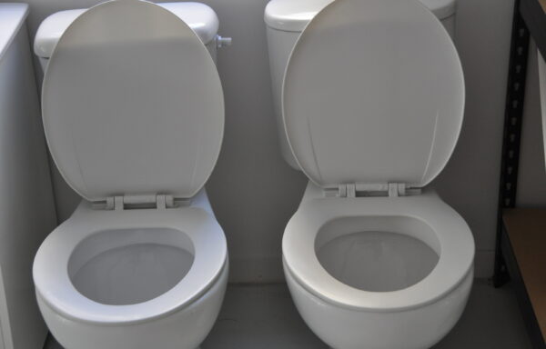 Toilettes complet neuf